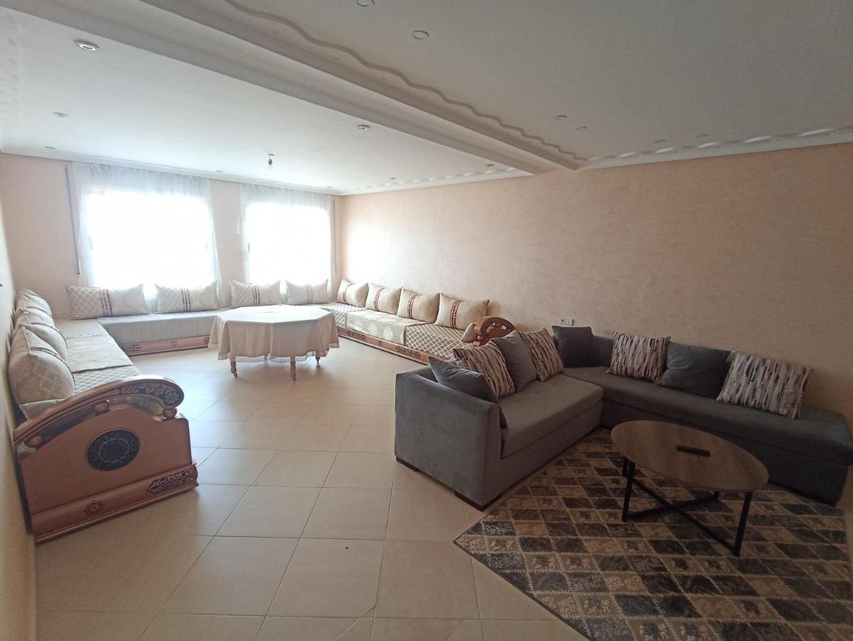 Appartement Familial Au Centre De Nador Ville Exterior photo