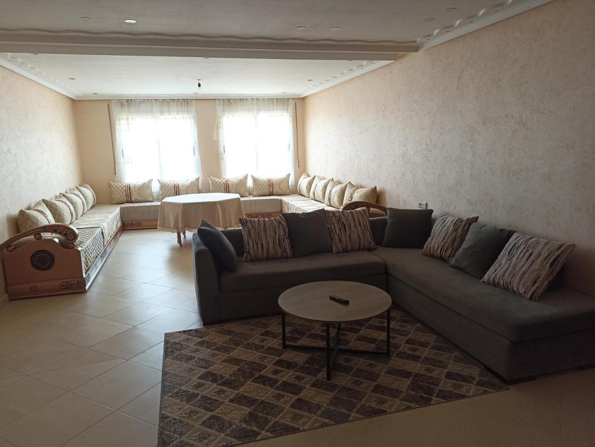 Appartement Familial Au Centre De Nador Ville Exterior photo