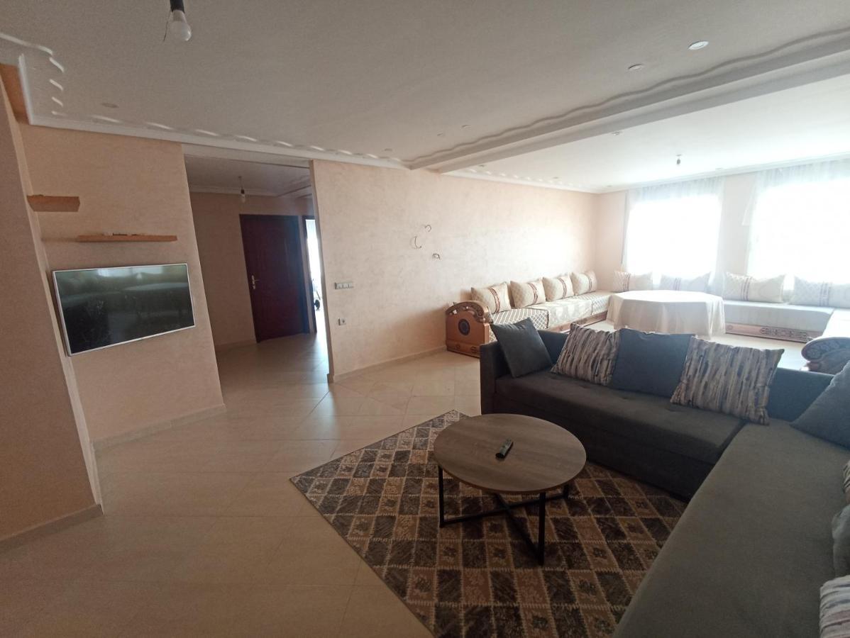 Appartement Familial Au Centre De Nador Ville Exterior photo